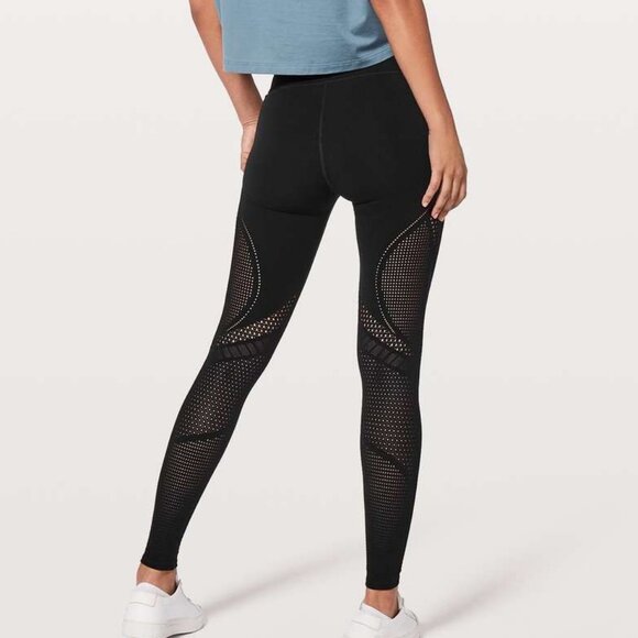 Lululemon Reveal Tight Interconnect *25.5" In Black Size 2 - Picture 2 of 7